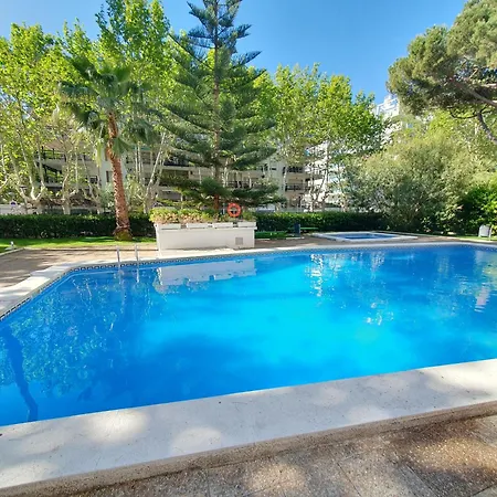 Centro Piscina Gisamar * Salou