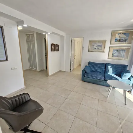 Centro Piscina Gisamar Apartment
