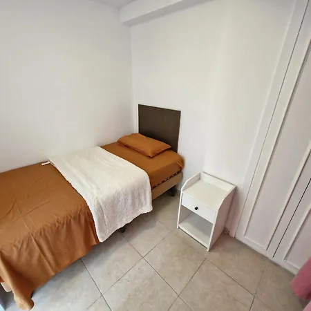 Centro Piscina Gisamar Apartment Salou