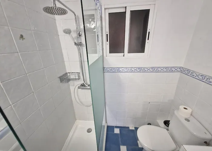 Centro Piscina Gisamar * سالو