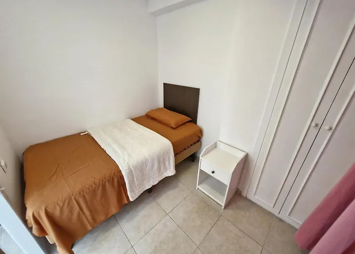 Centro Piscina Gisamar شقة سالو